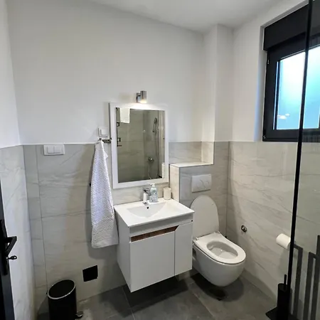 Dc Executive Lägenhet Novi Sad