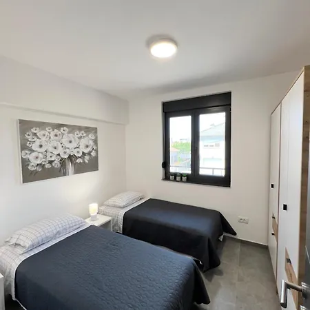 Lägenhet Dc Executive Novi Sad